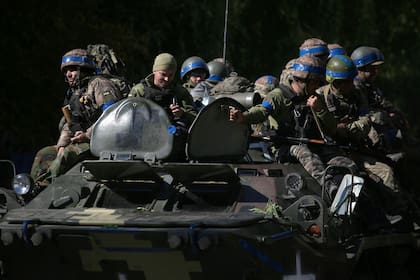 Soldados ucranianos en la región de Donetsk. (Photo by Anatolii Stepanov / AFP)