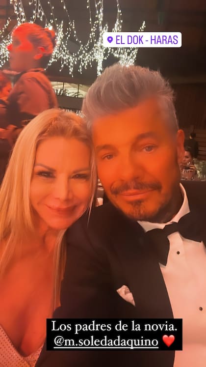 Soledad Aquino junto a Marcelo Tinelli en el casamiento de Candelaria