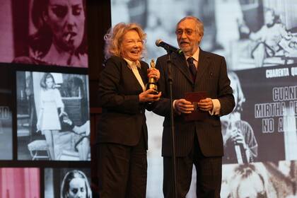 Soledad Silveyra y Luis Brandoni, en el homenaje a la obra 40 quilates