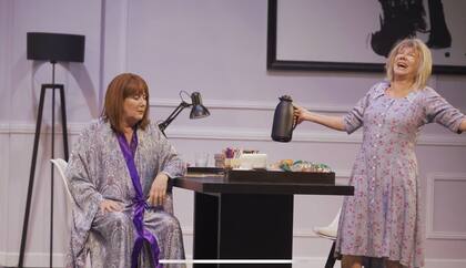 Soledad Silveyra y Verónica Llinás se lucen en esta comedia sobre los vínculos familiares y el paso del tiempo