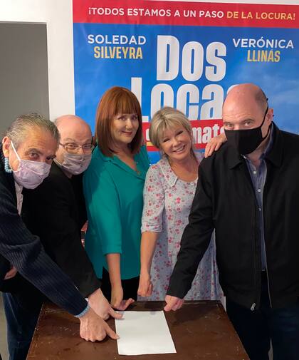 Soledad Silveyra y Verónica Llinás seguirá haciendo Dos locas de remate en Buenos Aires, pero la novedad es que también sumarán esta propuesta a la cartelera de Mar del Plata