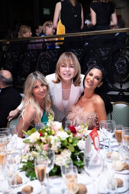 Soledad Solaro. Diana Chugri y SIlvina Escudero