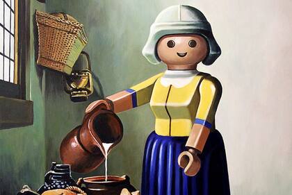Inconfundible, la adaptación de "La Lechera" de Vermeer, articulada como un Playmobil