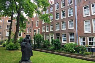 El distrito de las monjas que se contreapone al barrio rojo