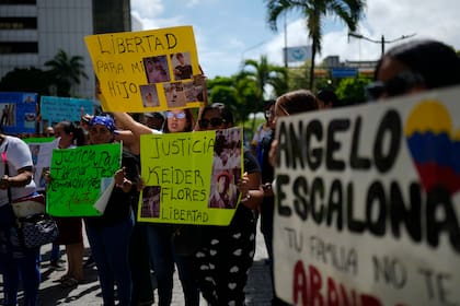 Solo el 29% de los encuestados están preocupados por la inmigración ilegal en Estados Unidos