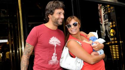 Sólo sonrisas para Ximena Capristo y Gustavo Conti