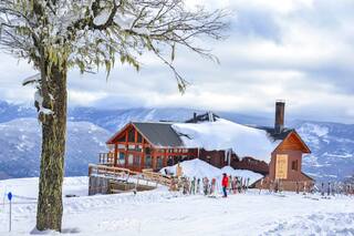 Quiénes están detrás de los grupos que se presentaron en la licitación del cerro Chapelco
