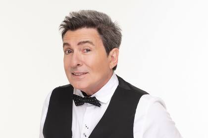 "Somos como los ginecólogos, que trabajan donde otros se divierten", dice con humor Beto César