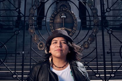 "Somos portadores de una ancestralidad indígena que se rechaza", sostiene Sandra Condori Mamani, quien llegó de pequeña desde Bolivia