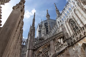 La catedral de Milán, una costosa relación de amor de 637 años, está hecha de un raro mármol que se quiebra sin avisar