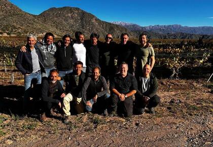 Son amigos desde el colegio, hoy tienen más de 40 años.