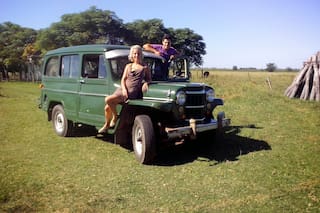 Él era taxista, ella vendía zapatos chinos; se conocieron en un curso de finanzas y renunciaron a todo para cumplir su sueño