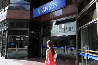 El Gobierno coloca nueva deuda a la Anses por $10.000 millones