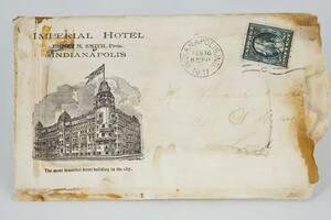 Son los objetos personales, algunos conservados en el interior de bolsas, los que cuentan las historias de los muertos