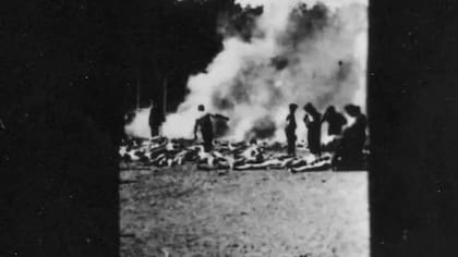 Sonderkommandos lograron recabar pruebas sobre el Holocausto como esta fotografía.
