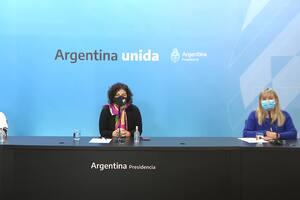 Sonia Tarragona (izquierda), jefa de gabinete de Carla Vizzotti, rechazó las críticas de López