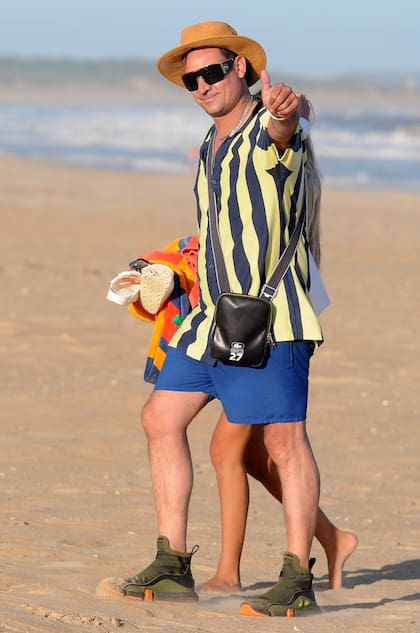 Sonriente y con buena onda al descubrir al fotógrafo de ¡HOLA! Argentina.
