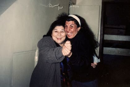 Sonrisas junto a Mercedes Sosa