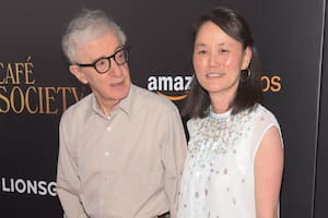 La mujer de Woody Allen salió en su defensa y desató la ira de sus hermanos
