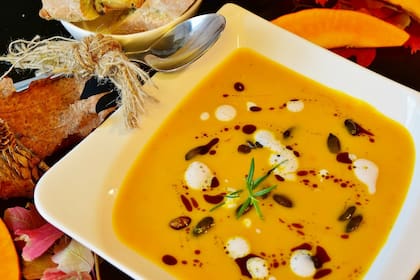 Sopa crema de calabaza con jengibre y cardamomo, un plato ideal para dar energía en invierno