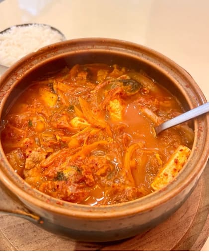 Sopa de kimchi o kimchi jjigae