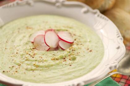 Sopa fría de palta