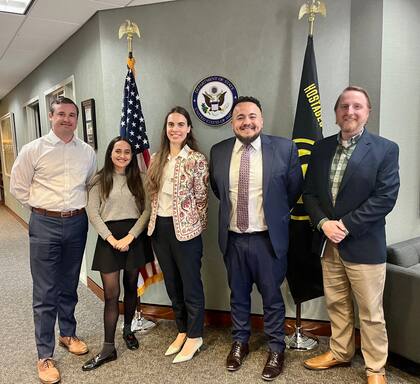 Sophie Hunter, hermana de Lucas, recurrió al Departamento de Estado de EE.UU. y a otras embajadas para obtener asistencia