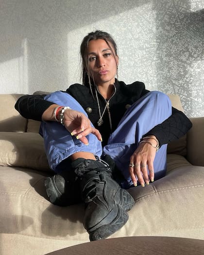 Sophie Oliver se reencontró con su voz en plena aventura por el Viejo Continente (Foto: Instagram/@sophieolivers)