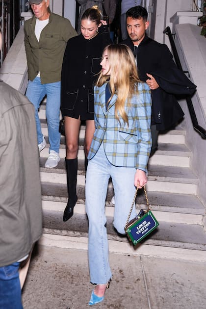 Sophie Turner y Gigi Hadid también fueron de la partida y –al igual que Taylor– son ex parejas de Joe Jonas.