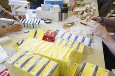Los laboratorios extranjeros congelan el precio de los medicamentos por 30 días