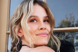 Es hija de una legendaria pareja de actores, protagonizó un éxito de taquilla y ahora busca tomar vuelo propio