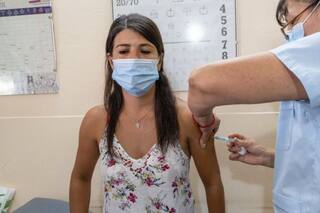 Cuánto se recomienda esperar entre vacunas contra el Covid-19