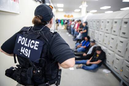 Soto remarcó que recibió “gritos e insultos” en el Centro de Transición de Broward