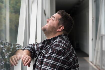 "Soy adicto a los baños", revela Darío Barassi