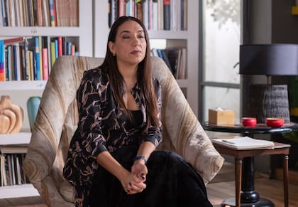 "Soy autocrítica y autoexigente. Mil por mil. Soy mi peor villana, eso seguro", señala Lorena Vega