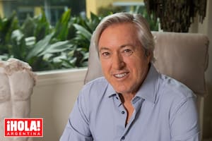 “Soy inmensamente feliz. Y desde hace tiempo mi mayor deseo es compartir y lograr para otros esa felicidad y el nivel de conciencia que nos permite alcanzar la plenitud”, asegura.