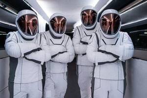 SpaceX pondrá a prueba los novedosos trajes EVA.