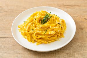 Spaghetti con crema de calabaza