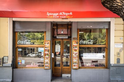Spiagge di Napoli está ubicado en Avenida Independencia 3527