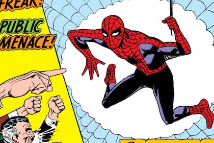 Spider-Man según Ditko. Nótese la posición "arañesca" que adopta el personaje.