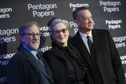 Spielberg, Streep y Tom Hanks, en la presentación del film