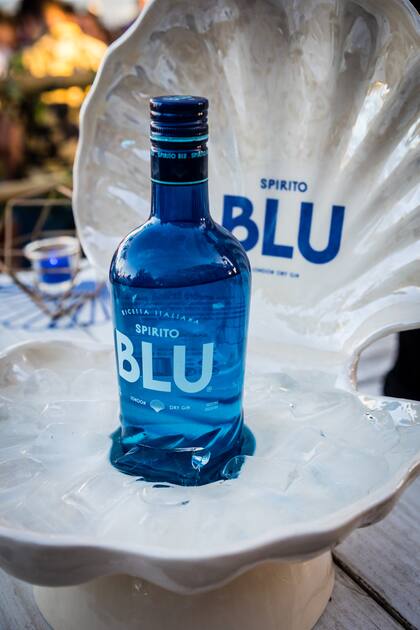 Spirito BLU está inspirado en la mágica isla de Cerdeña, primera Blue Zone del mundo.