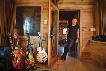 Springsteen en su estudio casero en Nueva Jersey. "Yo era de casualidad bueno para escribir. No era bueno para nada más en la escuela."