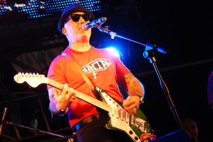 Los textos silver tape, el nuevo libro de Sr. Flavio, repasa tantos recuerdos de los comienzos de los Cadillacs como apreciaciones personales