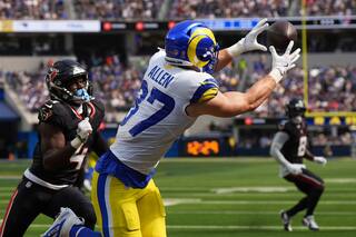 Stafford supera las 60.000 yardas y Rams vencen 14-9 a Texans con una imbatible defensa