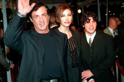 Stallone, junto a su hijo y a su novia Jennifer Flavin, en 1996