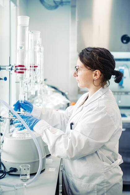 Stämm llenó de laboratorios de alta seguridad varios pisos de dos edificios viejos de Maipú al 900