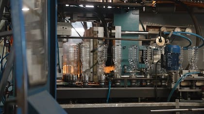 Starplastic se dedica a la fabricación de envases plásticos con material reciclado, que van desde envases de shampoo y detergente hasta tanques de plástico