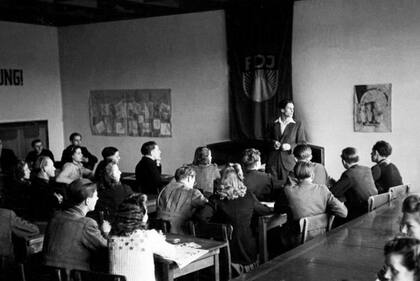 Alemania Oriental convirtió el lugar en una escuela para las juventudes del Partido Comunista.