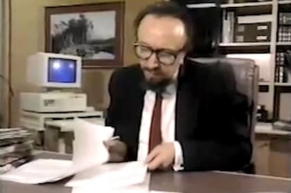 Stefan Mandel, a finales de la década de 1980, en una entrevista para la televisión